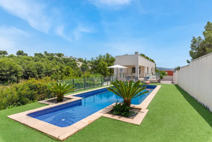 Villa Kobe - Plusholidays - Image 1