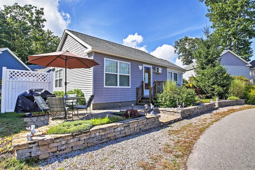 Wells Beach Cottage m / adgang til pool - 1 mi til kyst! - Image 1
