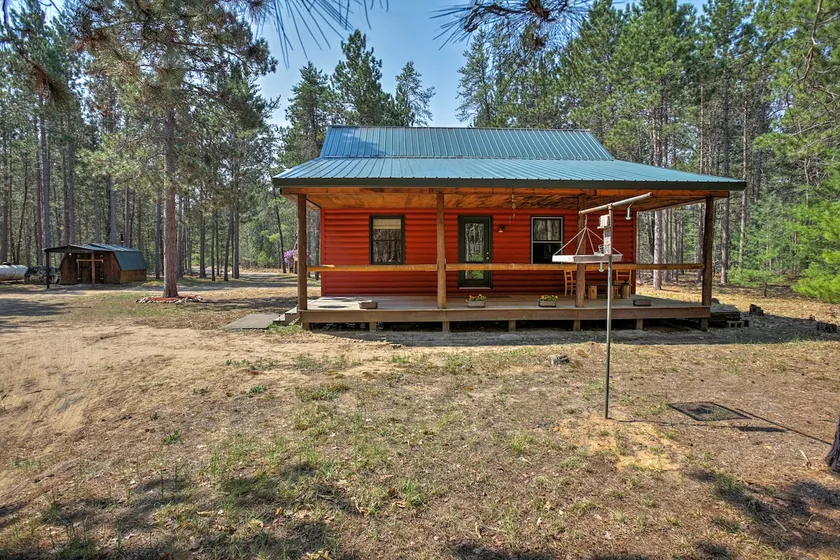 Private South Boardman Cabin on 10 Forest Acres! - Image 1