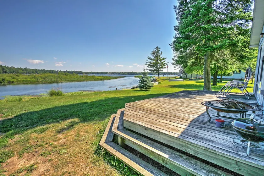 2 Mi to Boat Ramp! Family Cabin on Long Lake - Image 1