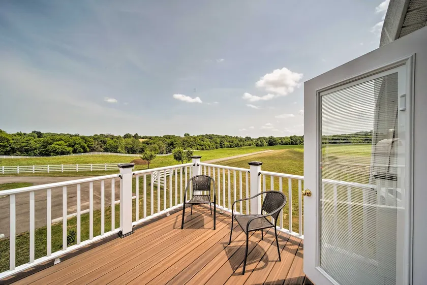 Updated Berger Cottage w/ Pool, on a Private Farm! - Image 1