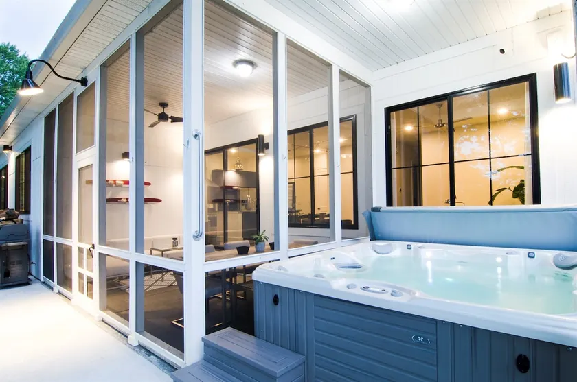 NEU modernes Haus am See + apt für 15 w / HOT TUB - Image 1