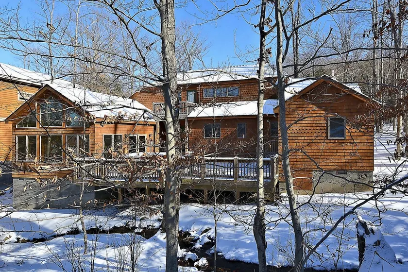 Schussboomer`s Retreat - Image 1