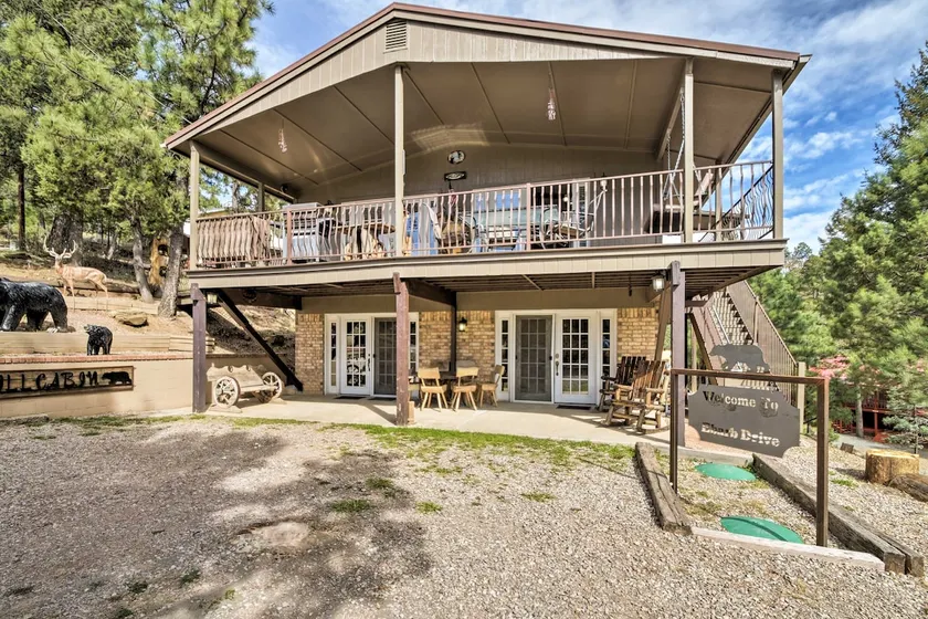Cozy Ruidoso Cabin w/ Hot Tub & Game Room! - Image 1
