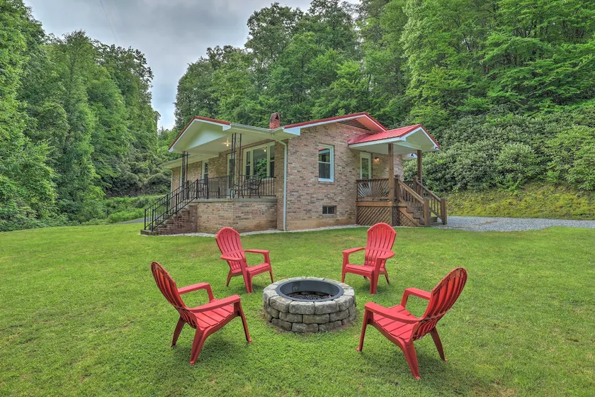 Hike the Appalachian Trail! Serene Marshall Cabin - Image 1