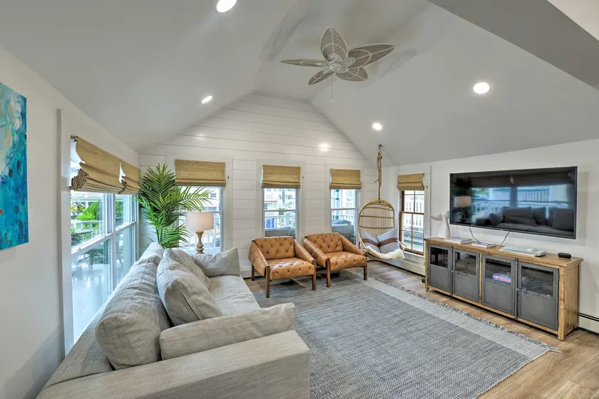 Ocean Grove Apt. w/ Balcony: 1 Block to the Beach! - Image 1