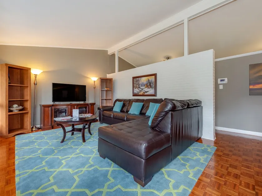 Mid-Century Triad Gem: 3 Beds, 2 Baths - Image 1