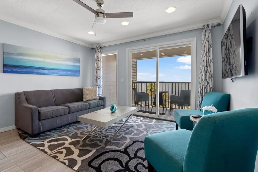 Tropical Stay on the Bay • Close to Stadiums! - Image 1