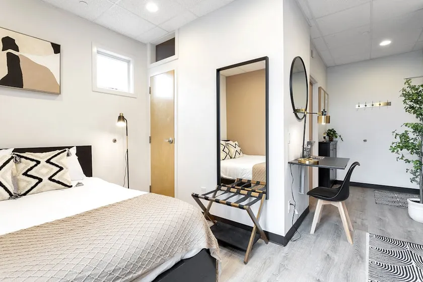 Comfy Studio with Kitchen Central Danbury, ADA - Image 1