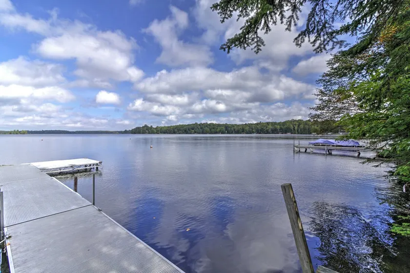 Land O' Lakes Hideaway w/ Boat Dock & Lake Views! - Image 1