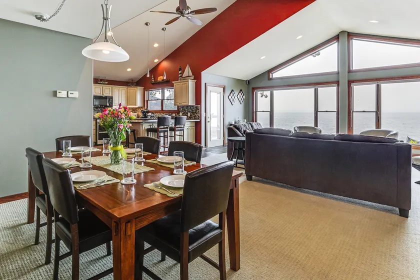 Rummelig Edgerton Home w / Private Beach & Views! - Image 1