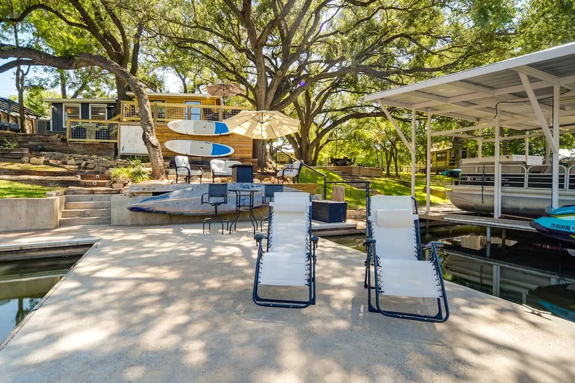 Waterfront Lake LBJ Cabin w/ Private Dock! - Image 1