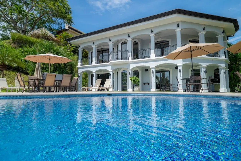 Casa Patron - Image 1
