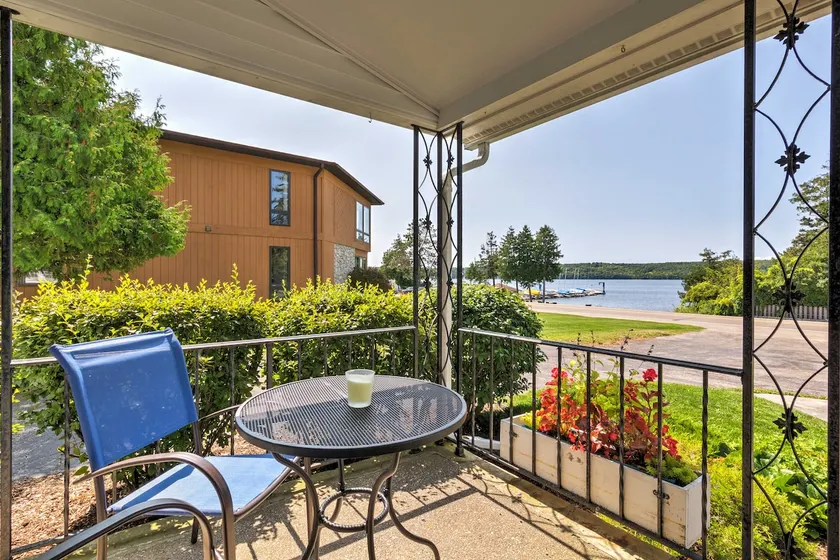 Boutique Home in Door County w/ Eagle Harbor Views - Image 1