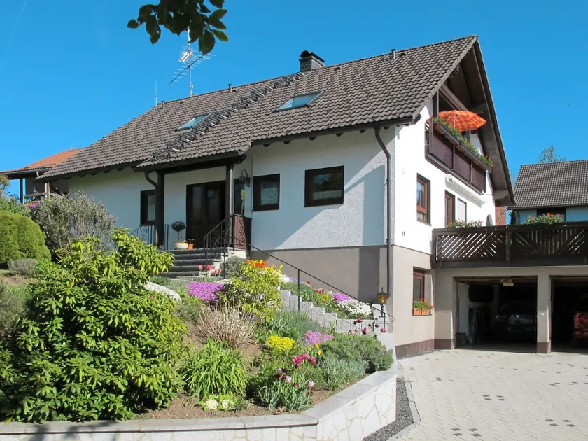Wartbuck by Interhome - Image 1