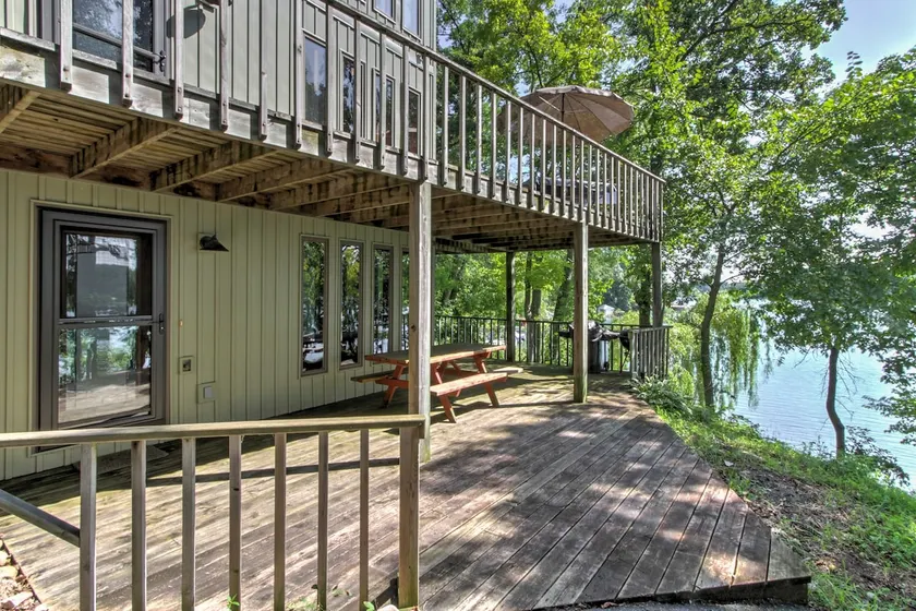 Waupaca Lakefront Home w/ Pool Table & Dock! - Image 1