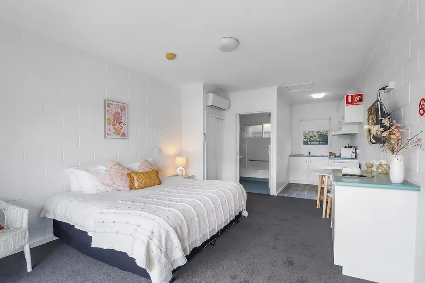 Studio Apt, Prime Position, CBD, Mibnb - Image 1