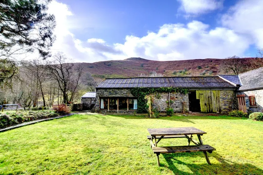 1 Bed in Builth Wells oc-wal294 - Image 1