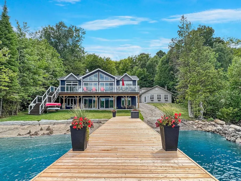 Buena Vista Executive Cottage - Redstone Lake - Image 1