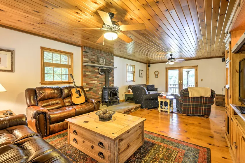 Thompson Home w/ Deck + Pond, 8 Mi to Elk Mountain - Image 1