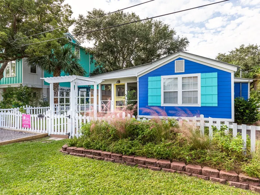 Blue Crab Cottage - Image 1