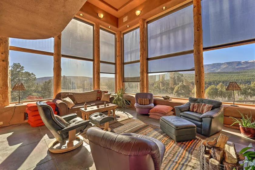 'Hawk Hill Retreat House' pittoresque sur 10 hectares avec spa - Image 1