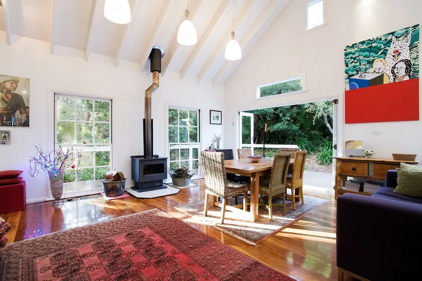 White Cottage - Image 1