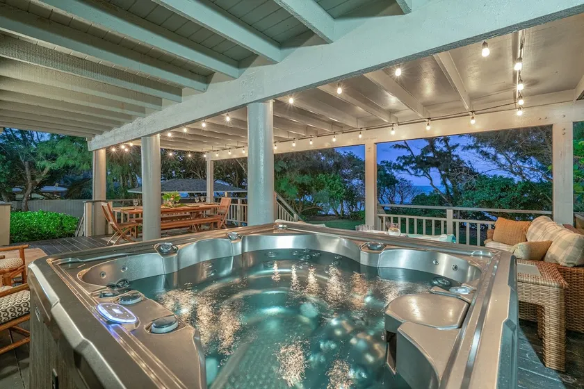 Moani Kai - Beach, Pickleball, AC, 2 Kitchens - Image 1
