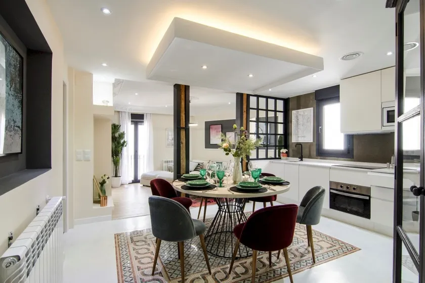 Unique & Refurbished - 2BR 2BTH - Atocha Arte - Image 1