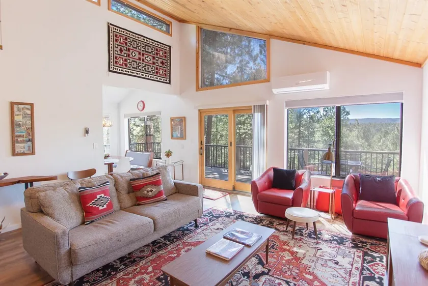 Ponderosa Vista ~ Your Forest View Getaway - Image 1
