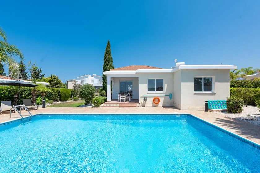 Villa Cassia by Ezoria Villas - Image 1