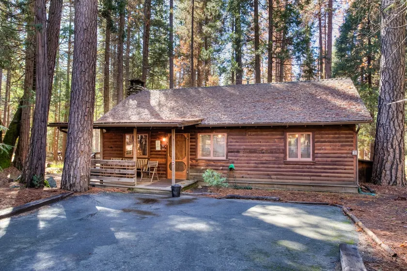 Creekside Cabin - Image 1