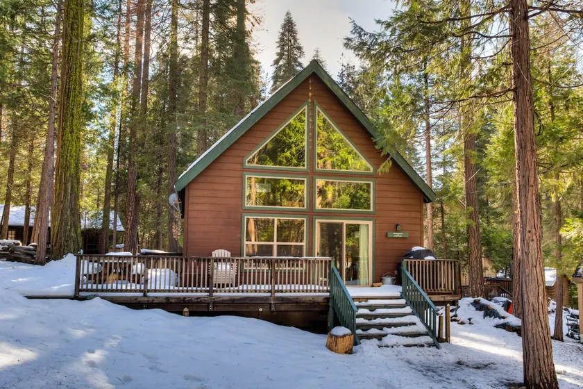 (7S) Wawona Chalet at The Redwoods In Yosemite - Image 1