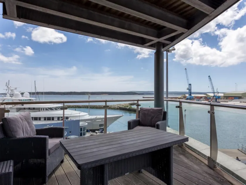 Panorama - 180-Degree Harbour Views - Image 1