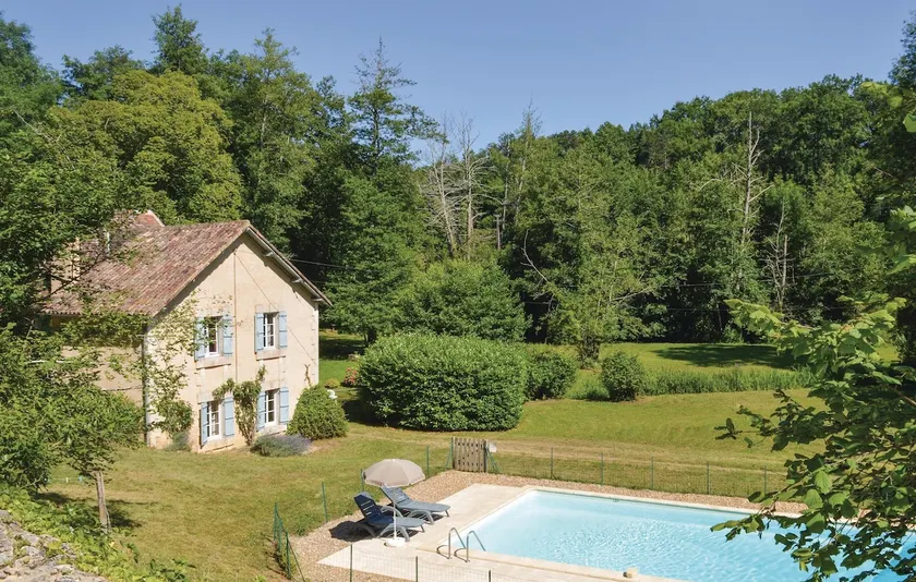 Amazing Home In Mouleydier - Image 1