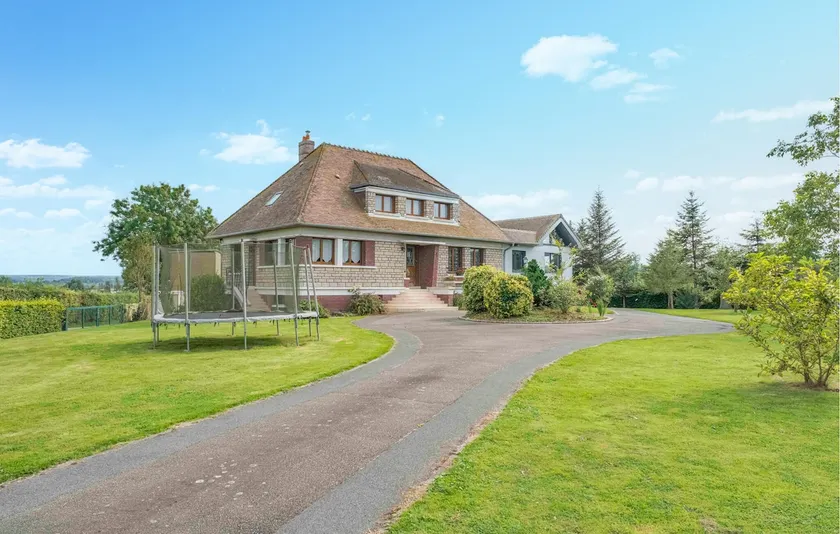 Cozy home in Villers-S/s-Foucarmont - Image 1