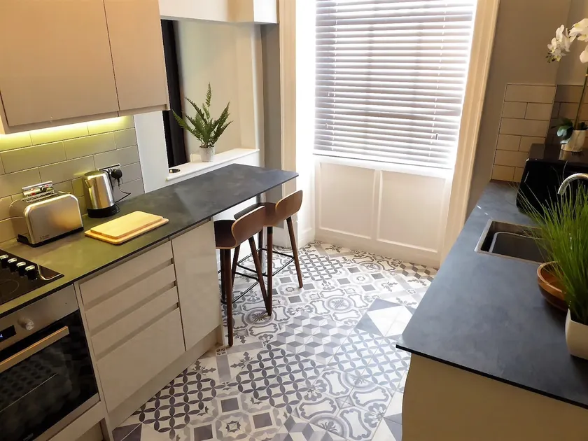 The Corson at Claremont Apartments - Image 1