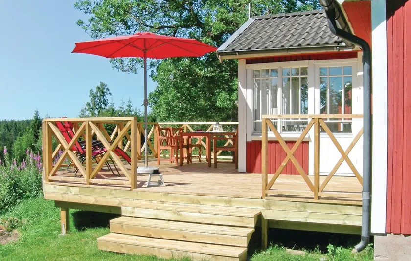 Superbe maison de 2 chambres à Bodafors - Image 1