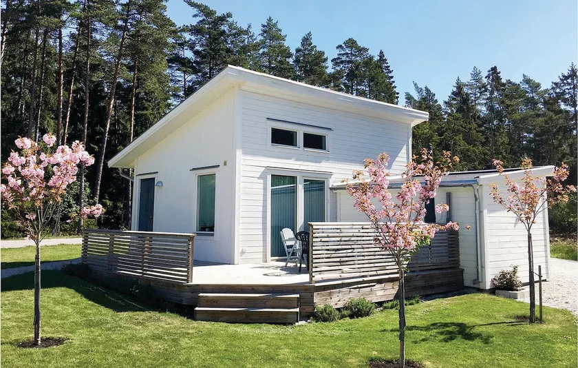 Beautiful Home In Gotlands Tofta - Image 1