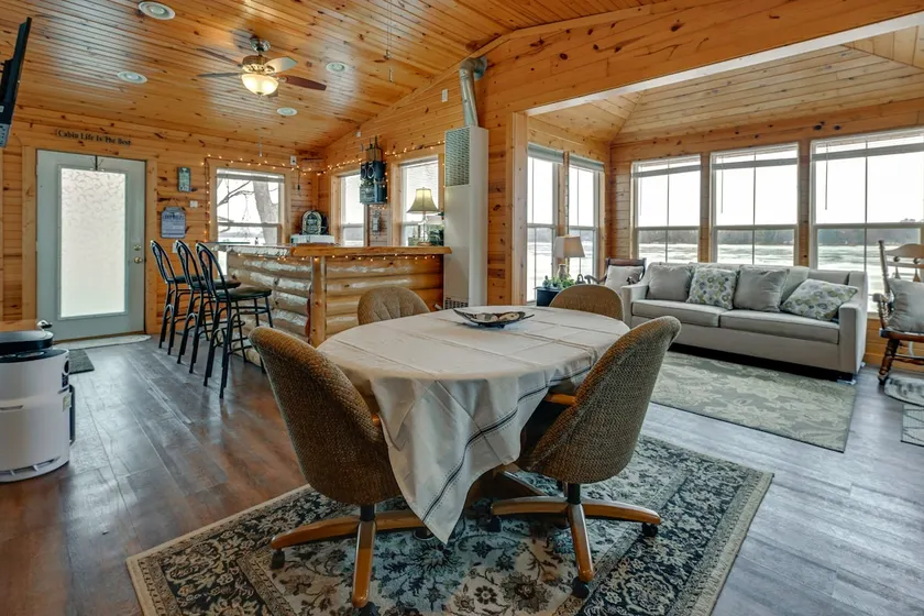 Montello Cabin on Buffalo Lake w/ Dock & Fire Pit! - Image 1