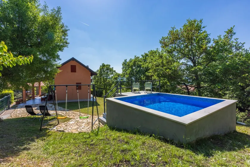 One-bedroom house, in the countryside, Kršan - Image 1