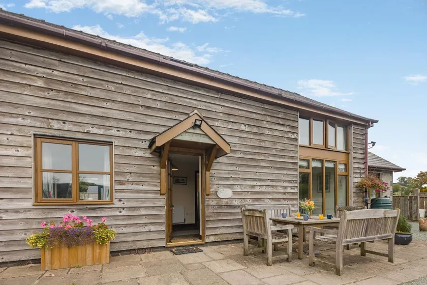 4 Bed in Builth Wells oc-39473 - Image 1