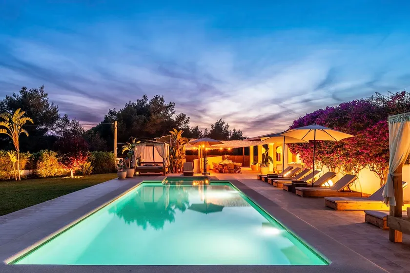 Shavasana - Bohemian Villa for Large Groups - Image 1