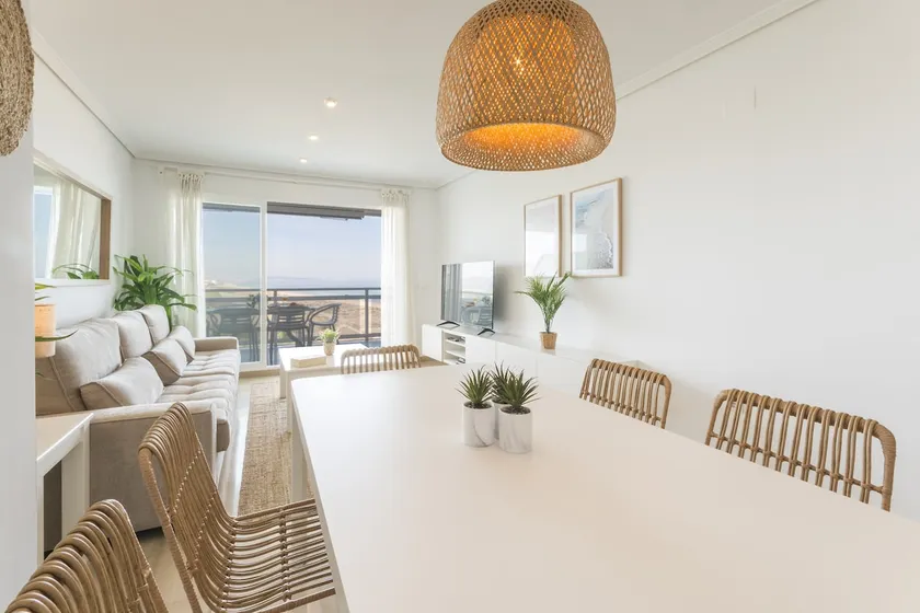 Panoramic Sea Views. Family Getaway To The Beach! - Only families - Image 1