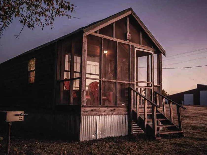 Lakeview Cedar Cabin - Whistle Stop - 2 - Image 1