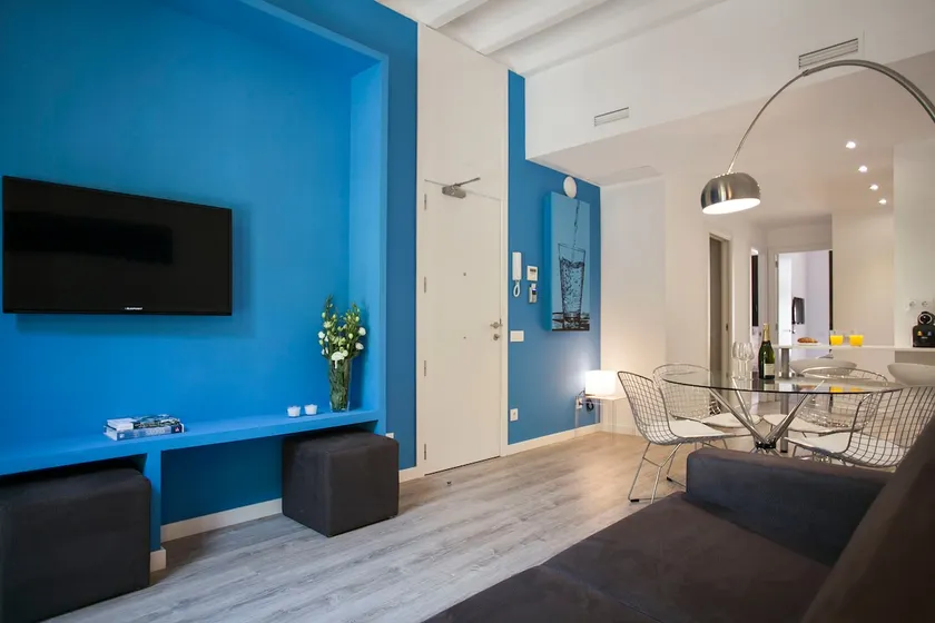 Stylish Sants Home ADN 11 - Image 1