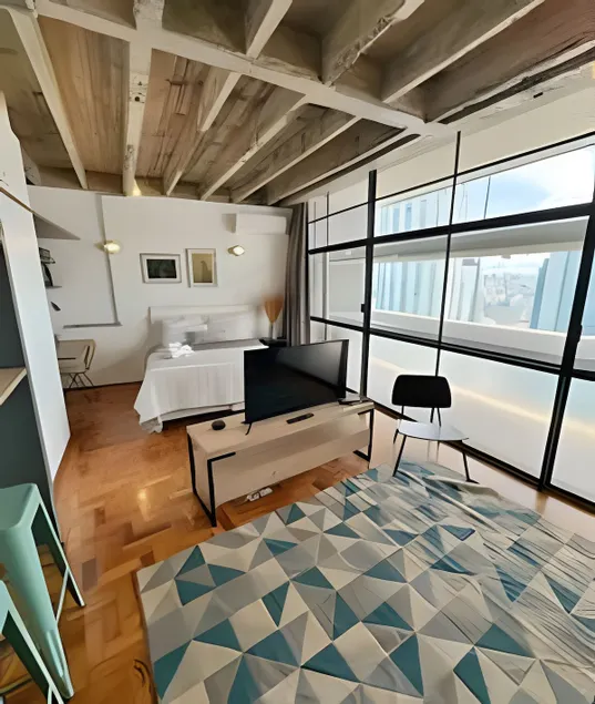 Industrial-style loft in Copan - With air - Image 1