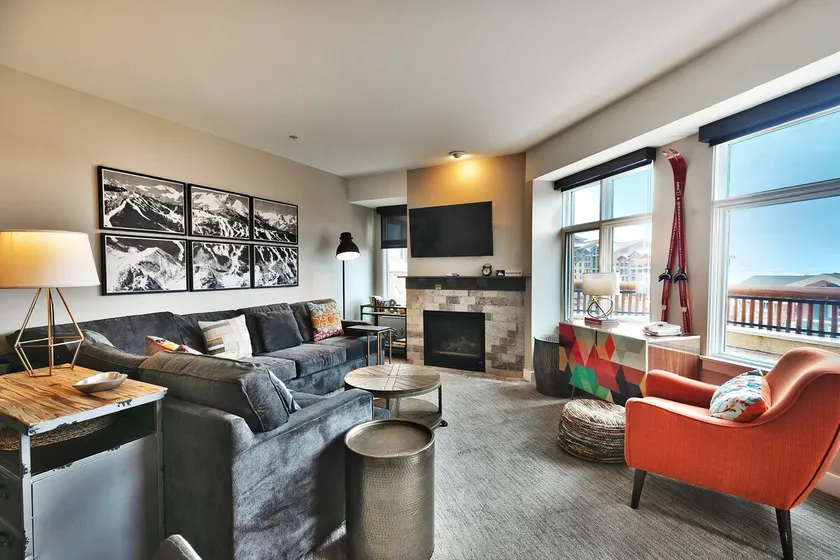 Your own balcony, full kitchen in Canyons Village - Image 1
