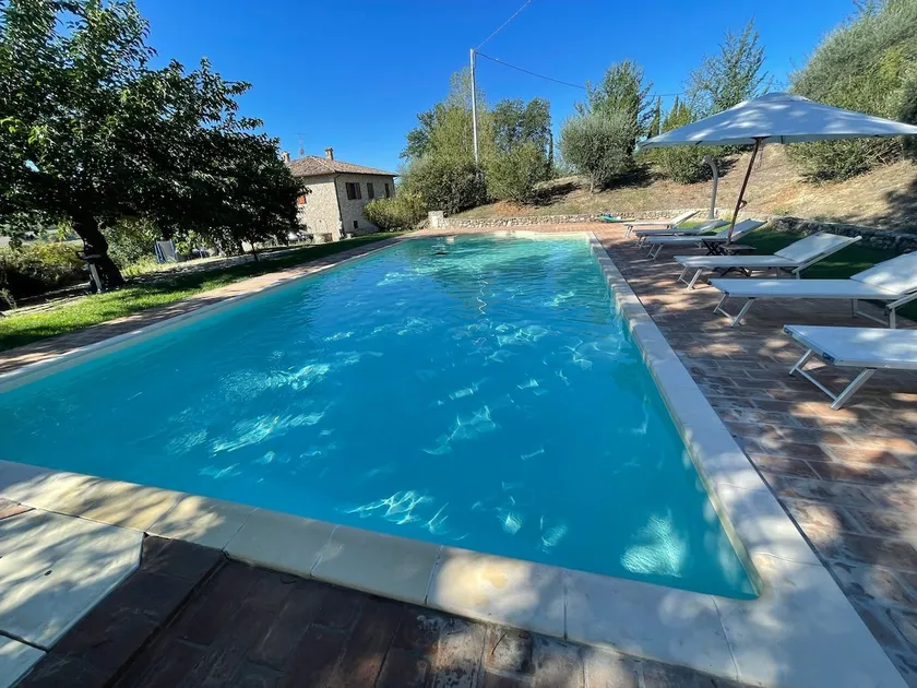 Detached villa - sleeps 10 - swimming pool - pe - Image 1