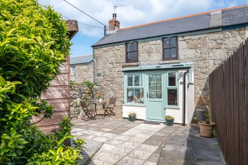 2 Bed in St Just oc-crownm - Image 1